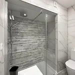 Luxury Penthouse Private Jacuzzi, *