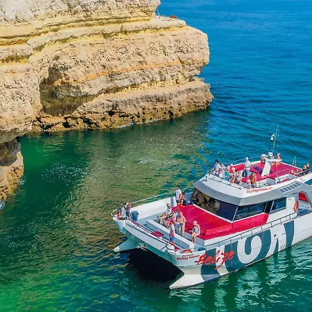 Luxury Penthouse Private Jacuzzi, * 阿尔布费拉