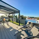 Luxury Penthouse Private Jacuzzi, Appartement